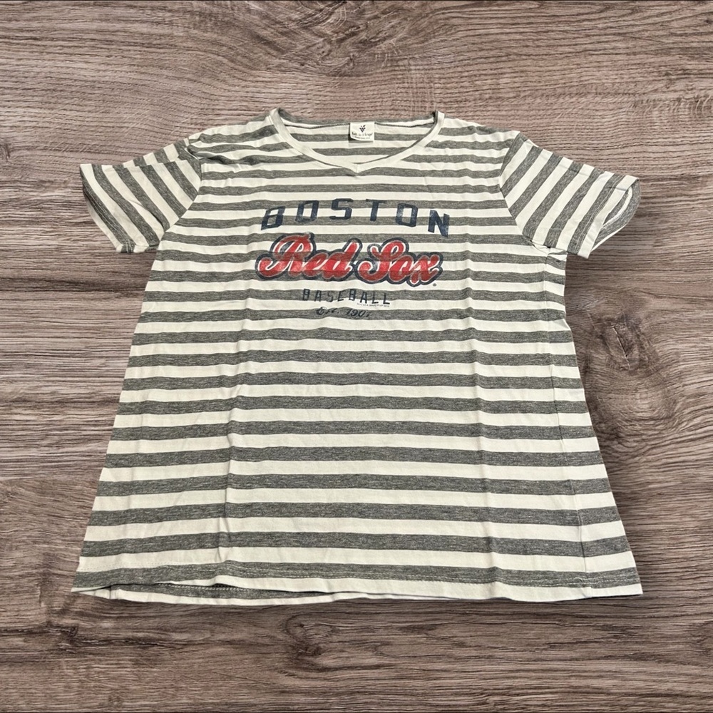 Boston Red Sox Women’s Soft As A Grape Short Sleeve Striped T-Shirt Size XL